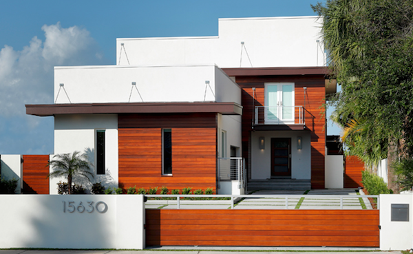 2015 Design Awards, front facade, Florida beach house, Deslandes Contracting with Roney Design Group