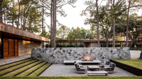 This project won the ASLA 2015 Professional Award of Excellence, Residential Design Category. Cedar Creek by Hocker Design Group. 